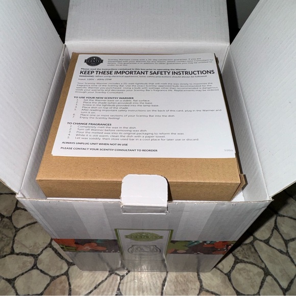 NIB Scentsy Bubbled Iridescent Wax Warmer - Picture 11 of 12